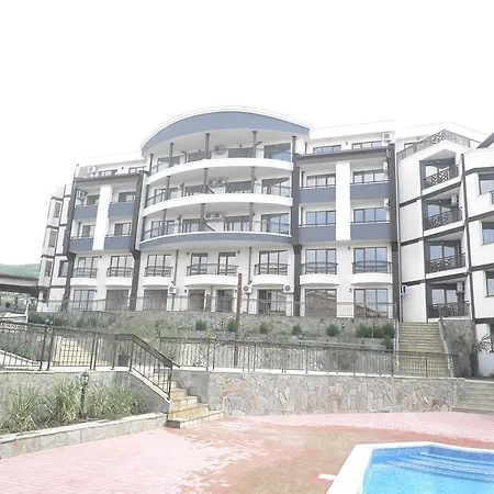 Apartahotel Royal Palm 2*